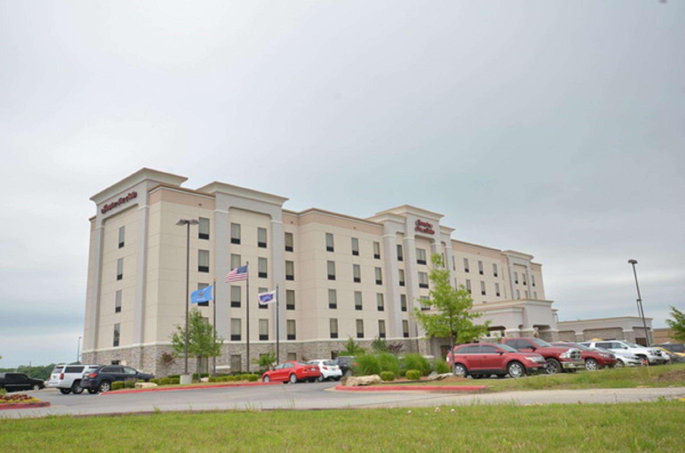 แฮมป์ตัน อินน์ แอนด์ สวีท ทัลซา-คาตูซา Hotel Catoosa ภายนอก รูปภาพ